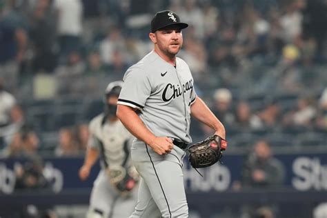 White Sox closer Liam Hendriks to get PRP injection in right elbow